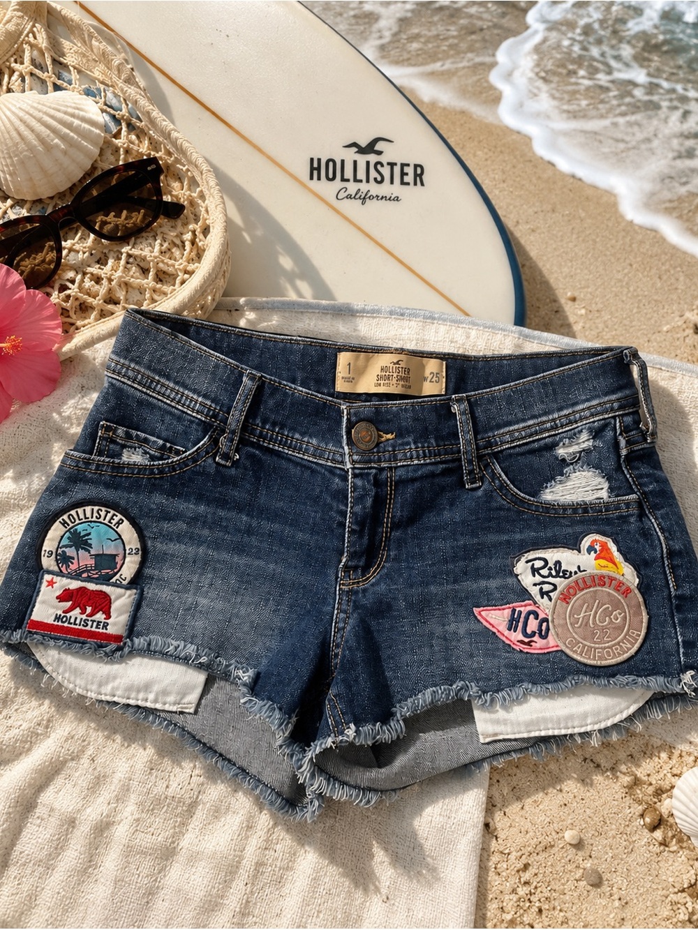 Hollister California Patch Denim Short-Shorts W25 | Low Rise Cutoffs - Picture 7 of 7